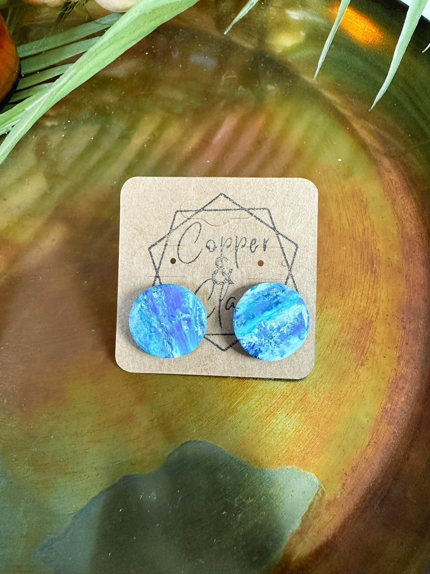 Ocean Tide Large Stud